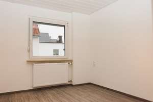Schönes 5-Zimmer-Haus in Wetzlar-Dutenhofen - WG geeignet – Wetzlarer Straße 24, 35582 Wetzlar – Vorschaubild 10