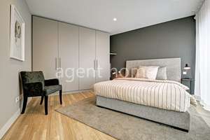 MÖBLIERT - BESTE LAGE - Modernes Business Apartment mit Balkon