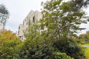 TOWNHOUSE MIT GARTEN: Exklusive Maisonettewohnung am Henninger Turm in Frankfurt
