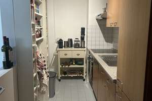 Untermiete 1.08.26- 30.9.26: Gemütliche Wohnung mitten in Altstadt  – Die vollständige Adresse der Immobilie erhältst du vom Anbieter., 93047 Innenstadt, Regensburg – Vorschaubild 4
