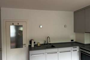 Teilmöbliert: 3-Zi. Wohnung + Balkon in bester Lage von Winterhude mit sehr hochwertiger Ausstattung – Die vollständige Adresse der Immobilie erhältst du vom Anbieter., 22301 Winterhude, Hamburg – Vorschaubild 2