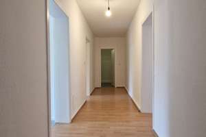 Renovierte 2 Zimmer Wohnung