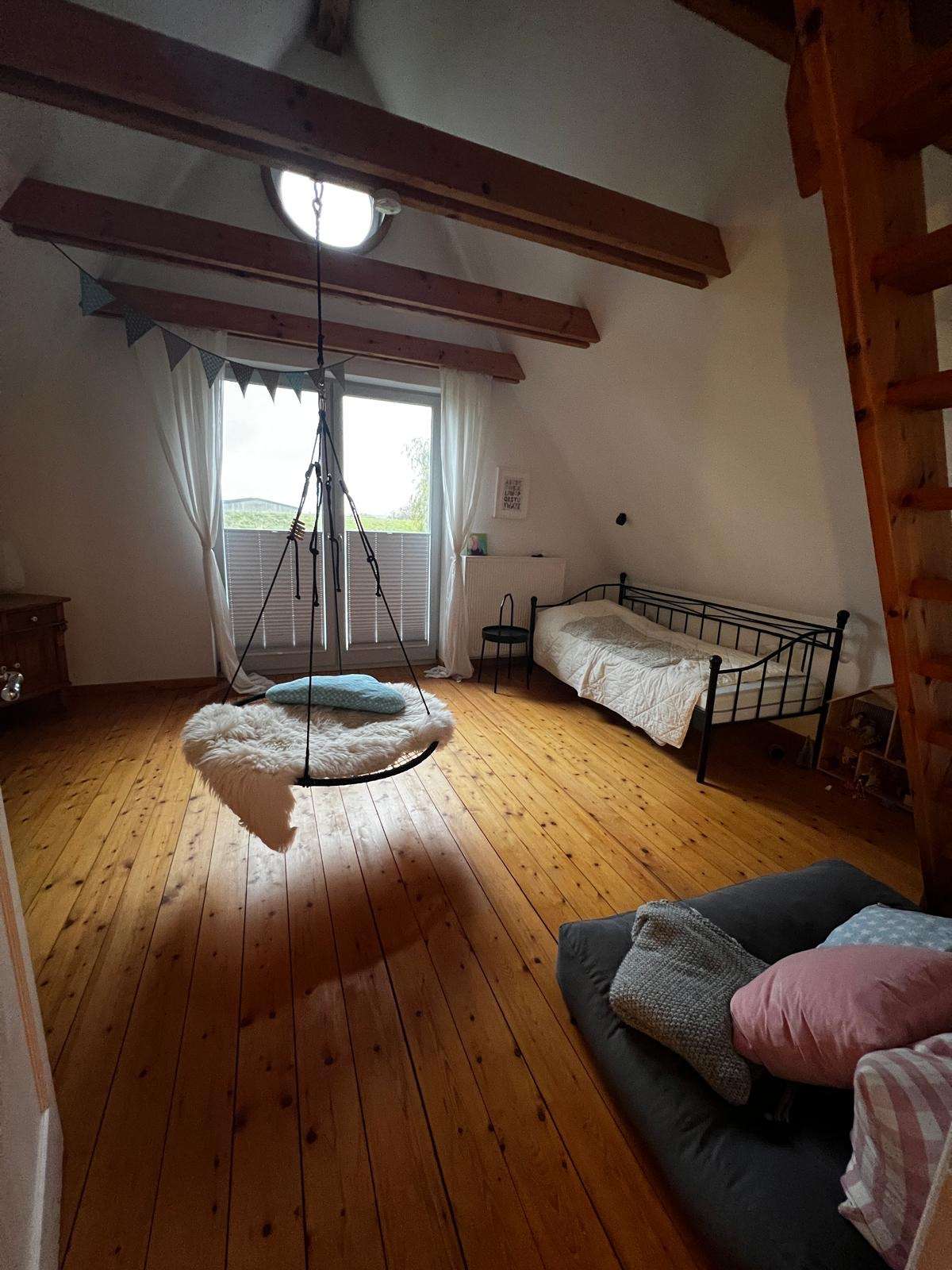 Immobilie in Neufeld - Charmantes Ferienhaus mit Reetdach, möbliert, energetisch top, 3,5 Zimmern und Außenstellplätzen  - Bild 8