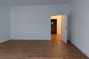 ** Bezugsfertige 2-Zimmer-Wohnung mit modernem Bad und großem Wohnzimmer** – Viehofer Str. 13, 45127 Stadtkern, Essen – Vorschaubild 4