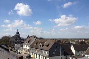 zentral in Berg.-Neukirchen * großzügige Maisonettewohnung * ideal für kleinen Haushalt – Burscheider Str. 106, 51381 Bergisch Neukirchen, Leverkusen – Vorschaubild 12
