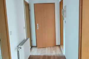 Helle 3-Zimmer Wohnung im 1. OG in Dresden Äußere Neustadt (Antonstadt) – Louisenstraße 89, 1099 Äußere Neustadt, Dresden – Vorschaubild 2