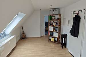 Helle 3-Zimmer-Wohnung mit zusätzlicher Nutzfläche im Dachboden – Die vollständige Adresse der Immobilie erhältst du vom Anbieter., 86165 Lechhausen-Ost, Augsburg – Vorschaubild 3