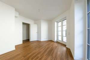Townhouse mit, vier Ebenen u.a. mit EBK, Studio, Garten und privatem TG-Zugang inkl. 2 Stellplätzen – Hämmerlingstraße 132b, 12555 Köpenick, Berlin – Vorschaubild 6