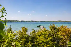 Unikat in erster See Linie mit Seeufergrundstück, Steg, Bootsliegeplatz und Boje – Starnberg (Kreis) – Vorschaubild 5