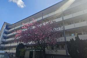 *** Attraktive 3-Zimmer-Wohnung mit großem Balkon in direkter Messenähe ***