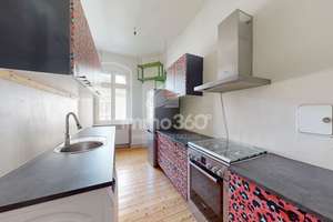 Bezugsfreie Altbauwohnung mit Loggia nahe Boxhagener Platz – 10245 Friedrichshain, Berlin – Vorschaubild 5
