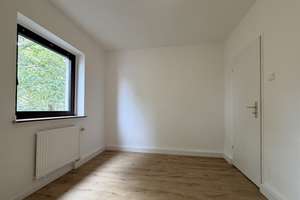 Ideal für Eigennutzer: Bezugsfreie 3-Zimmerwohnung mit Balkon in Köln-Mülheim! – Die vollständige Adresse der Immobilie erhältst du vom Anbieter., 51065 Mülheim (Ortsteil), Köln – Vorschaubild 9