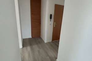 Helle Dachwhg. 2 ZKB- 52 m² mit Top-EBK +Gemeinschaftsgarten Wi-Breckenheim € 570,- + NK