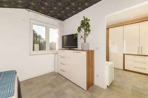 Mit Luftwärmepumpe, Fußbodenheizung, Smart Home usw.: Energieeffizientes Pultdach-Haus in Rehfelde – Die vollständige Adresse der Immobilie erhältst du vom Anbieter., 15345 Rehfelde – Vorschaubild 12