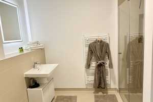 Lichtdurchflutetes möbliertes 2 Zimmer Appartement – Zschokkestr. 34, 80687 München – Vorschaubild 5