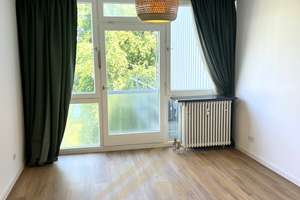 Gemütliche 2-Zimmerwohnung mit TG-Stellplatz im beliebten München-Schwabing – Die vollständige Adresse der Immobilie erhältst du vom Anbieter., 80796 Neuschwabing, München – Vorschaubild 4