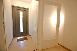 Große Zimmer, viel Grün und absolut ruhig in sehr guter Lage von Denning – München – Vorschaubild 13