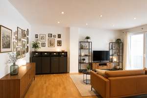 Stilvoll modernisierte 3 Zimmer Wohnung mit Fußbodenheizung und Balkon – Hesselnberg 62, 42285 Barmen, Wuppertal – Vorschaubild 2