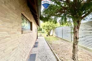 Modernisierter Altbau mit Charme & Substanz – 9 Zimmer, 290 m² in ruhiger Lage von Quickborn – Die vollständige Adresse der Immobilie erhältst du vom Anbieter., 25451 Quickborn – Vorschaubild 3
