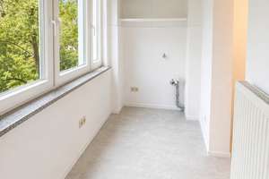 Altbau im Martinsviertel: 5 Zimmer, 120 qm, Balkon, Wintergarten & Carport – Die vollständige Adresse der Immobilie erhältst du vom Anbieter., 64289 Darmstadt-Nord, Darmstadt – Vorschaubild 8