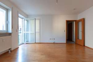 Wölfnitz - komfortable 1-Zi.-Wohnung mit EBK, Balkon u. Tiefgarage – Oskar-Mai-Str. 1, 1159 Naußlitz, Dresden – Vorschaubild 8