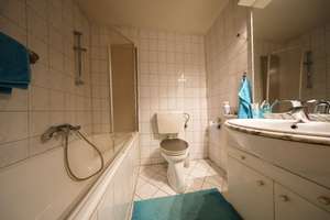 Property thumbnail 6