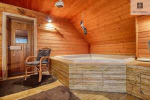 Property thumbnail 32