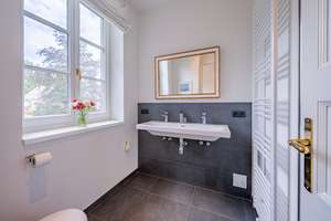 Property thumbnail 11