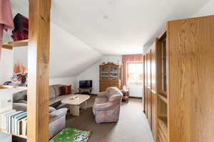 Dachgeschosswohnung mit herrlichem Weitblick in die Natur des Hochsauerlandes