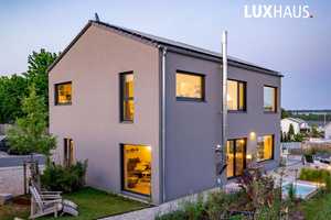 WO DAS LEBEN SO SPIELT: Bauen und wohnen auf  1313 m² Grundstück in GORNAU – Rue de Ploermel 1, 9405 Erzgebirgskreis – Vorschaubild 6
