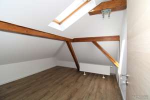 Einziehen & Wohlfühlen – großzügiges Einfamilienhaus 
mit Garten, ideal für Familie, Großfamilie &  – Rosenstraße 2, 91086 Aurachtal – Vorschaubild 17