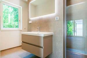 LUXUS | RUHE | KOMFORT – Die vollständige Adresse der Immobilie erhältst du vom Anbieter., 81827 Waldtrudering, München – Vorschaubild 8