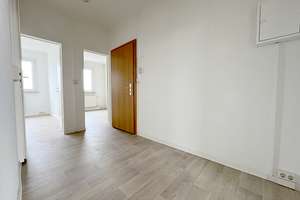 Ideal für Paare und kleine Familien: gemütliche 3-Raum-Wohnung mit Balkon in ruhiger Lage! – Hamelner Straße 10, 6126 Westliche Neustadt, Halle (Saale) – Vorschaubild 4