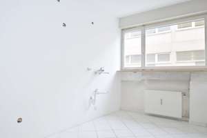 BIETERVERFAHREN: STARTPREIS NUR € 440.000, 3-Zi-Whg. in Mü-Neuhausen, 84,3 m², Bad, Küche, Gäste-WC, – Leonrodstraße 78, 80636 Alte Kaserne, München – Vorschaubild 8