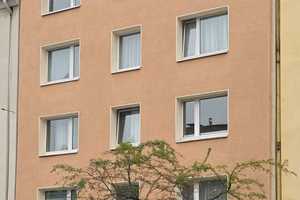 Helle 2- Zimmer, Diele und Bad im 2. OG eines gepflegten MFH in Nähe  zur UNI sowie zur City – Wuppertal – Vorschaubild 1