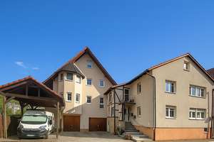 Wohnensemble in zentraler Lage – Zweifamilienhaus mit angrenzendem Einfamilienhaus – Die vollständige Adresse der Immobilie erhältst du vom Anbieter., 69242 Mühlhausen – Vorschaubild 2