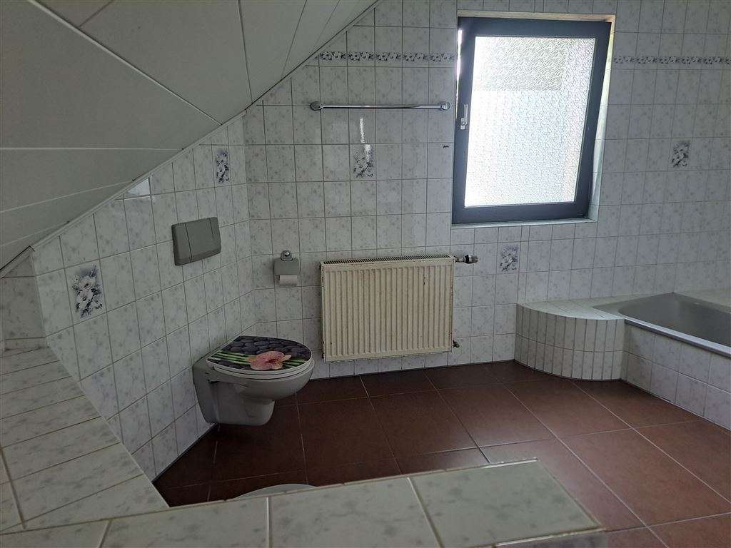 Immobilie in Kürten - Zweifamilienhaus mit Potenzial - Bild 12