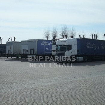 Gepflasterte Außenfläche in Billbrook