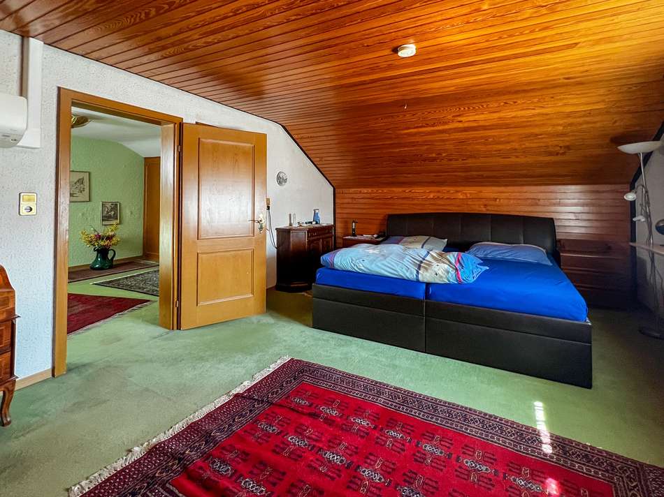 OG Schlafzimmer 1