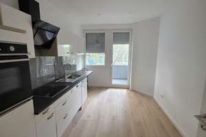 Familienfreundliche kernsanierte große 91qm helle 3-Zimmer-Wohnung mit Terrasse Einbauküche zentral – Schillerstr. 51, 76135 Weststadt, Karlsruhe – Vorschaubild 3