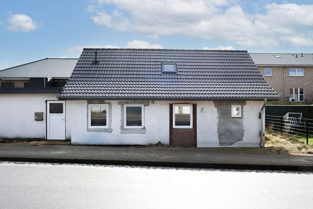 Immobilie in Albersdorf - Gestalten statt suchen: Einfamilienhaus mit Ausbaupotenzial - Bild 1