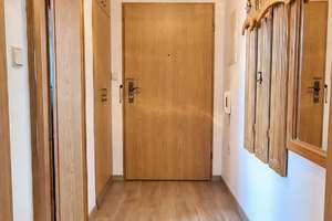 Modernisierte 3-Zimmer-Wohnung, Aufzug & Garage in Augsburg Lechhausen – 86167 Lechhausen-Ost, Augsburg – Vorschaubild 8