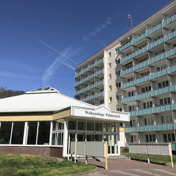 Helle und freundliche 2 -Raum Wohnung mit Balkon