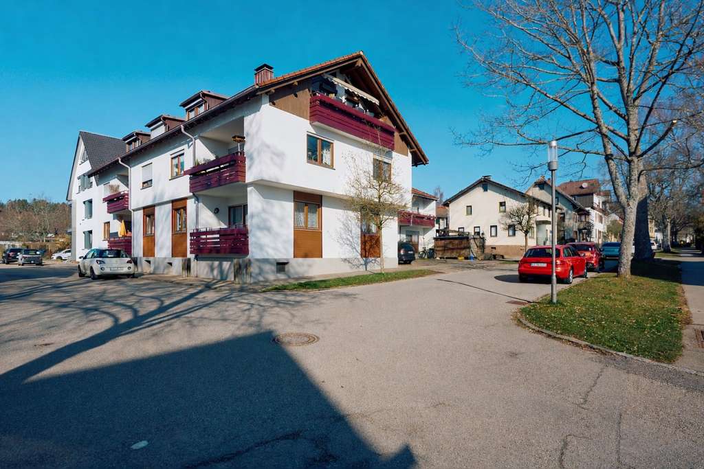 Immobilie in Königsfeld im Schwarzwald - Zentrumsnah wohnen in Königsfeld – charmante Maisonette mit Flair - Bild 1