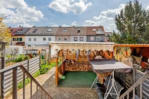 Reihenhaus mit Sonnengarten. Garage, 3 Zimmern und gemütlichem Dachgeschoss-Studio – Die vollständige Adresse der Immobilie erhältst du vom Anbieter., 72760 Reutlingen-Mitte, Reutlingen – Vorschaubild 4