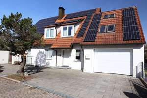 Großzügiges Einfamilienhaus mit Garten, Studio und Einliegerbereich in ruhiger Lage von Haimhausen