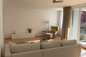 Hochwertig möblierte 2-Zimmer-Wohnung mit großem Balkon & EBK – Erstbezug nach Renovierung