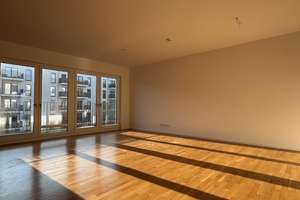 Lichtdurchflutete 3-Zimmerwohnung an der Spree mit Balkon und Einbauküche – Hedwig-Porschütz-Str. 8, 10557 Moabit, Berlin – Vorschaubild 2