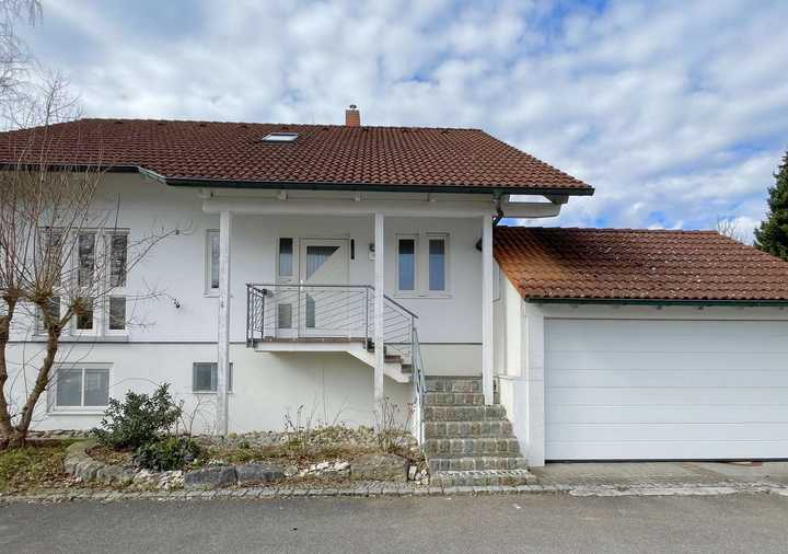 Wohlfühlwohnen: Einfamilienhaus mit Sauna und Entfaltungsmöglichkeiten