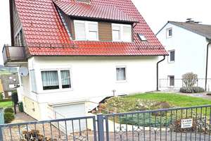 Ahnatal-OT - Gepflegtes Zweifamilienhaus mit Grundstück – Die vollständige Adresse der Immobilie erhältst du vom Anbieter., 34292 Ahnatal – Vorschaubild 1